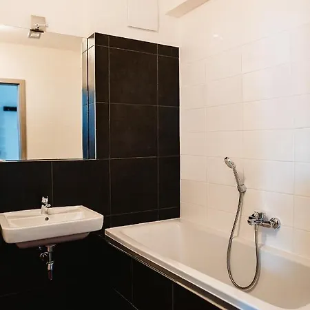 Ah Radnica Free Parking *